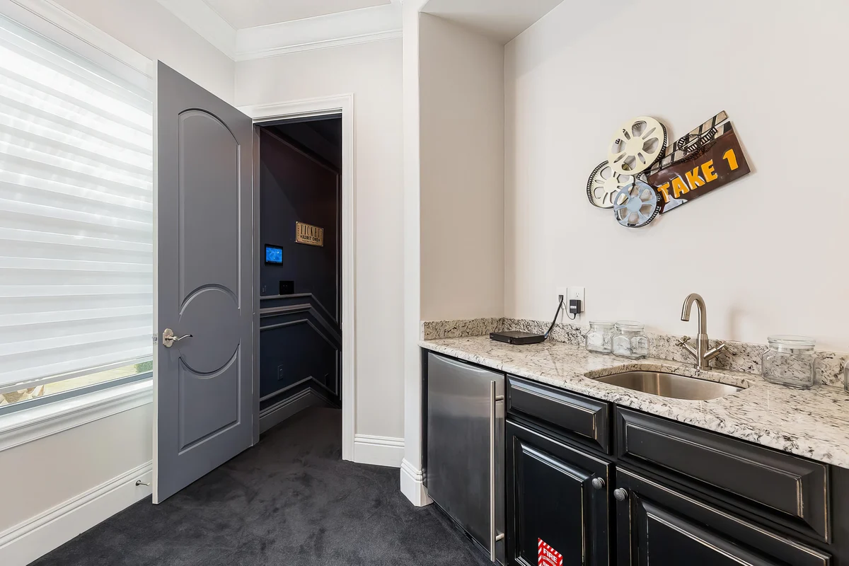 Wander Reunion Haven