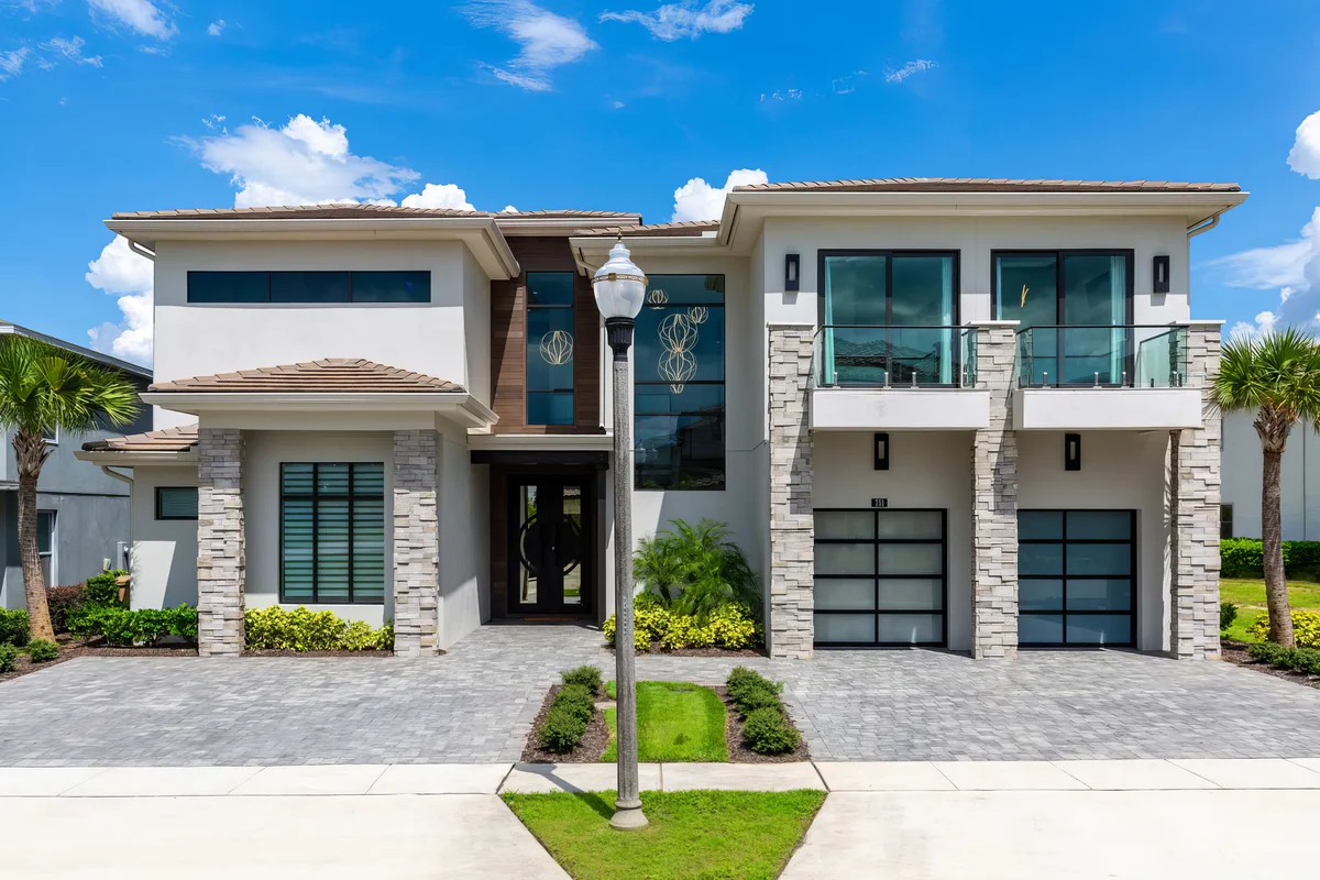 751GB - 9 Bed - Stephen's Crib - W318