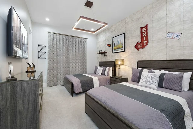 Bedroom 7 image 1