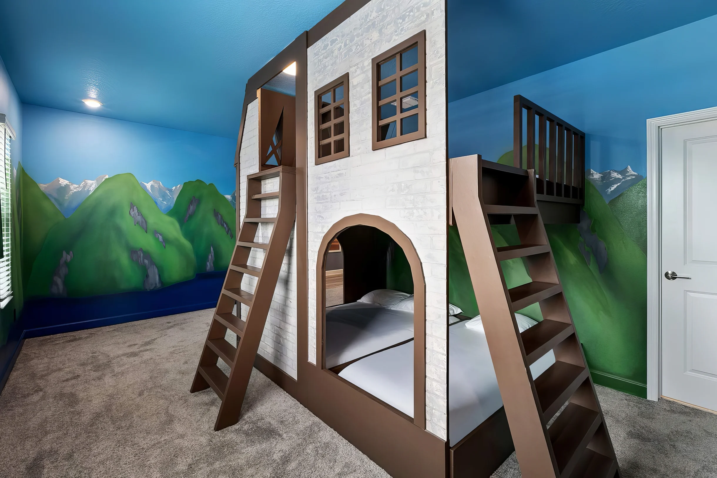 HI305SD: 5 bed, Storybook Village, Karaoke #32