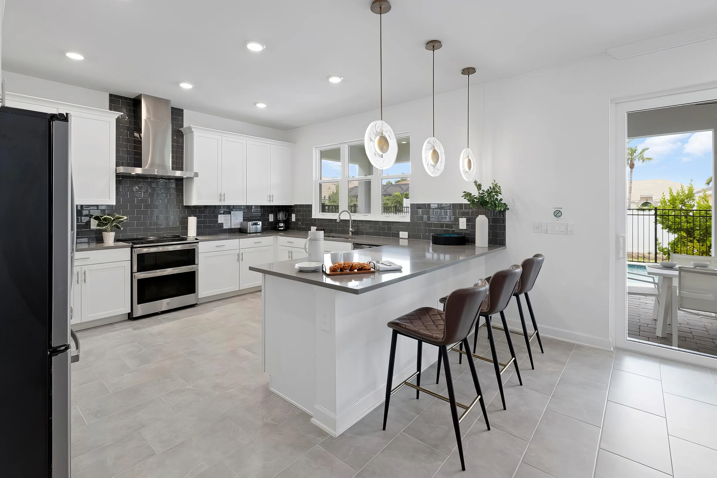 HI305SD: 5 bed, Storybook Village, Karaoke #26