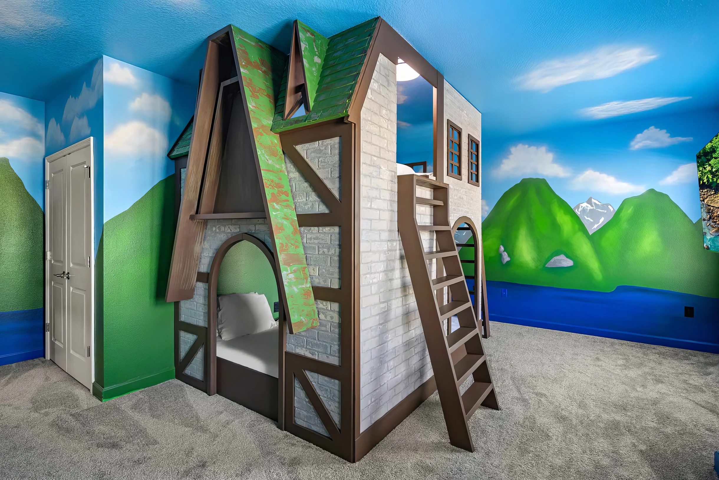 HI310SD: 5 bed, Storybook Village, Casino #15