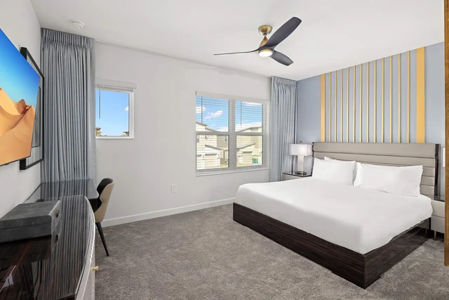 Bedroom 1 image 1