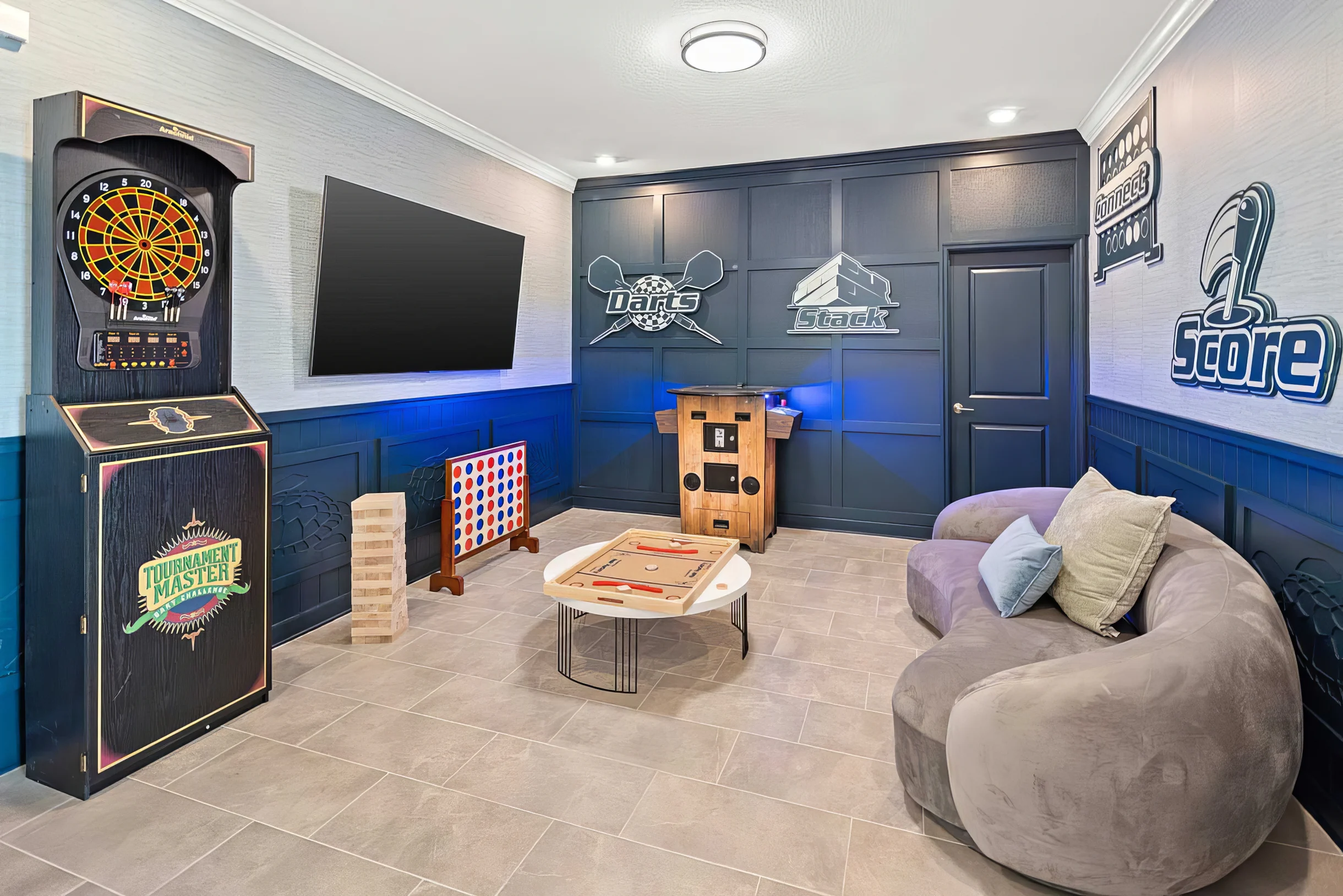 HI320SD: 8 bed, Fashion, Nasa, Gameroom #21