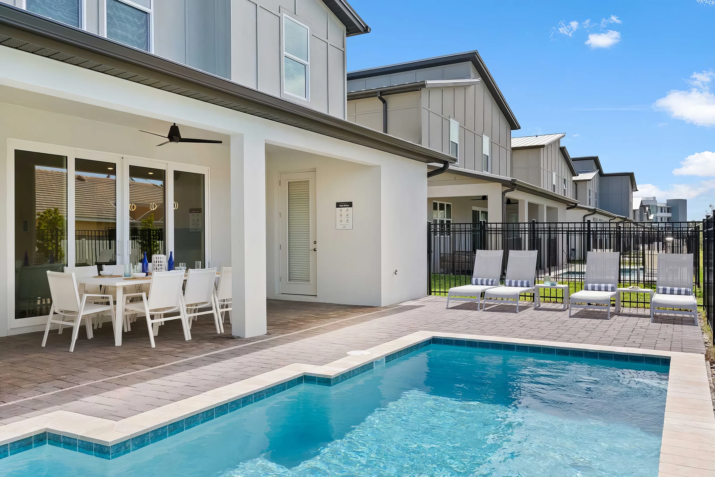 HI325SD: 6 bed, Pirate, Karaoke #34