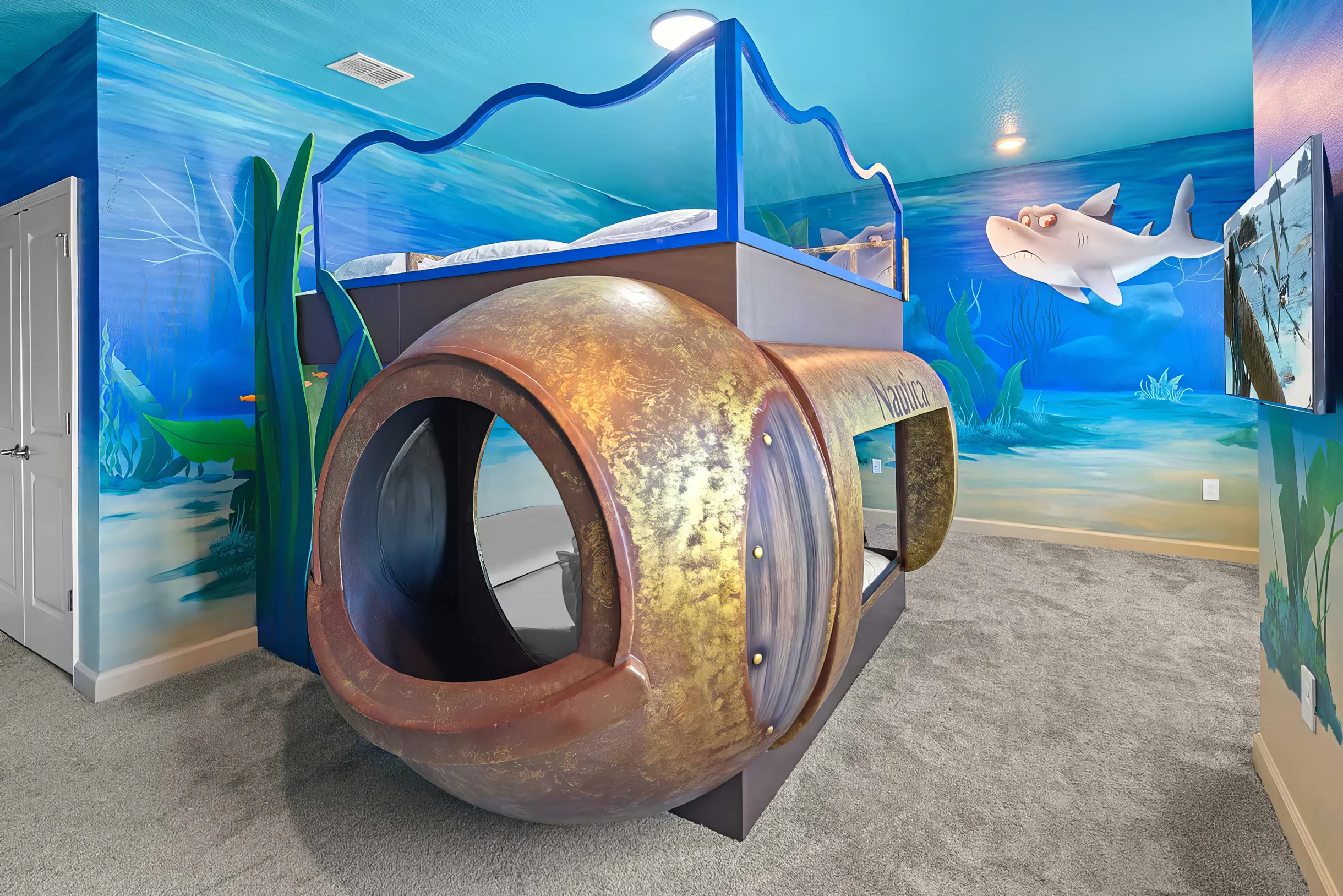 HI330SD: 5 bed, Under The Sea, Karaoke #28