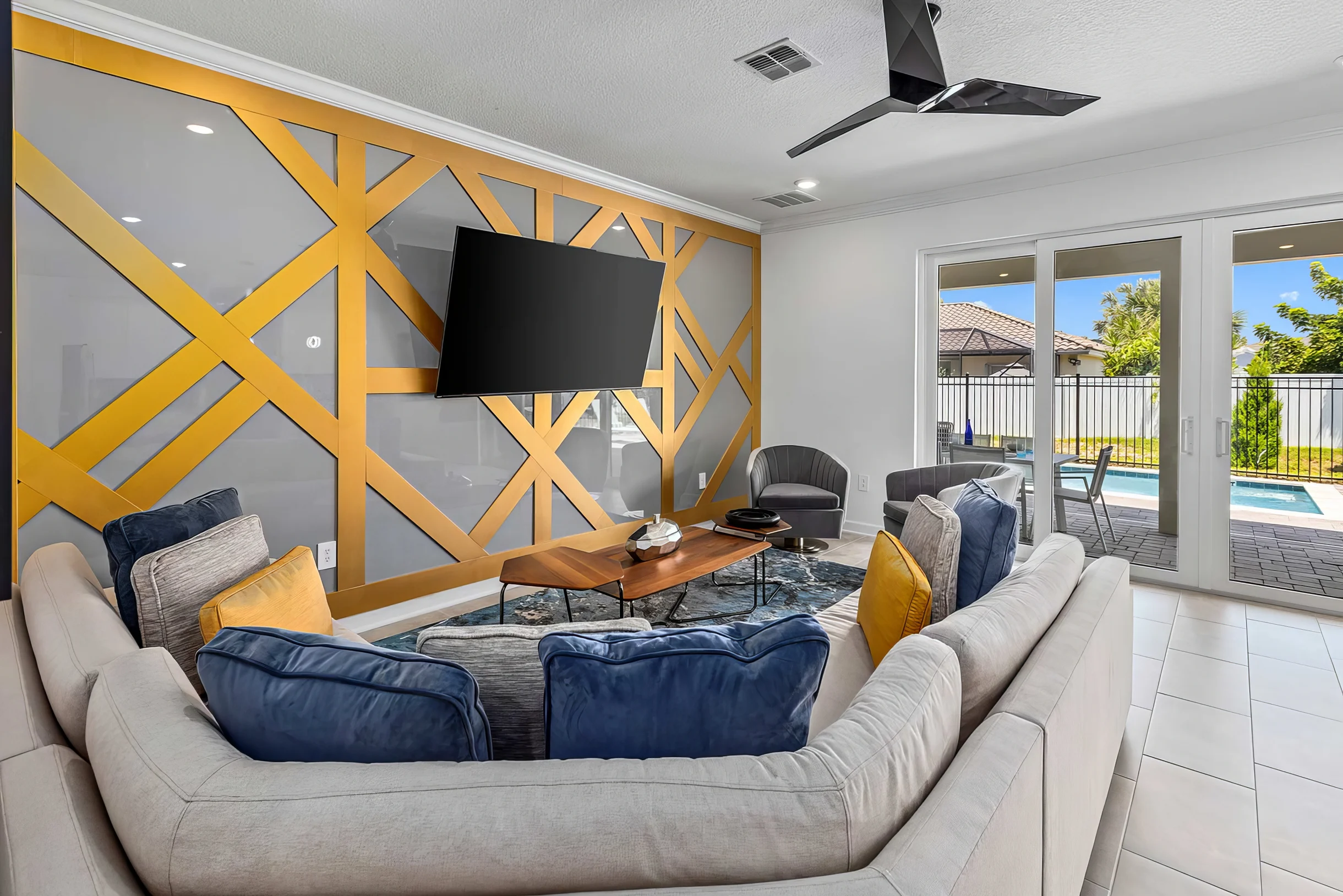 HI335SD: 6 bed, Pirate, Karaoke #9