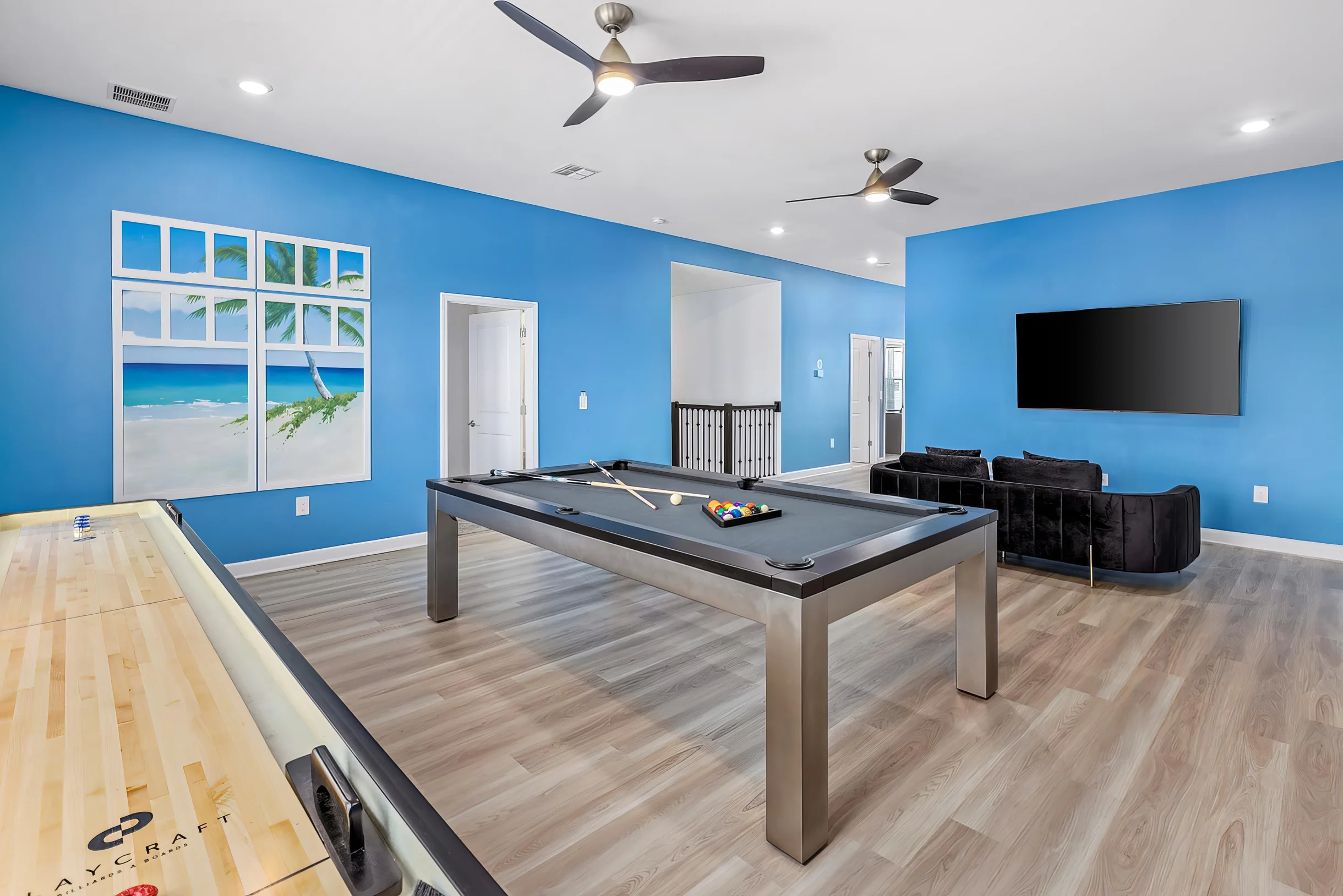 HI335SD: 6 bed, Pirate, Karaoke #21