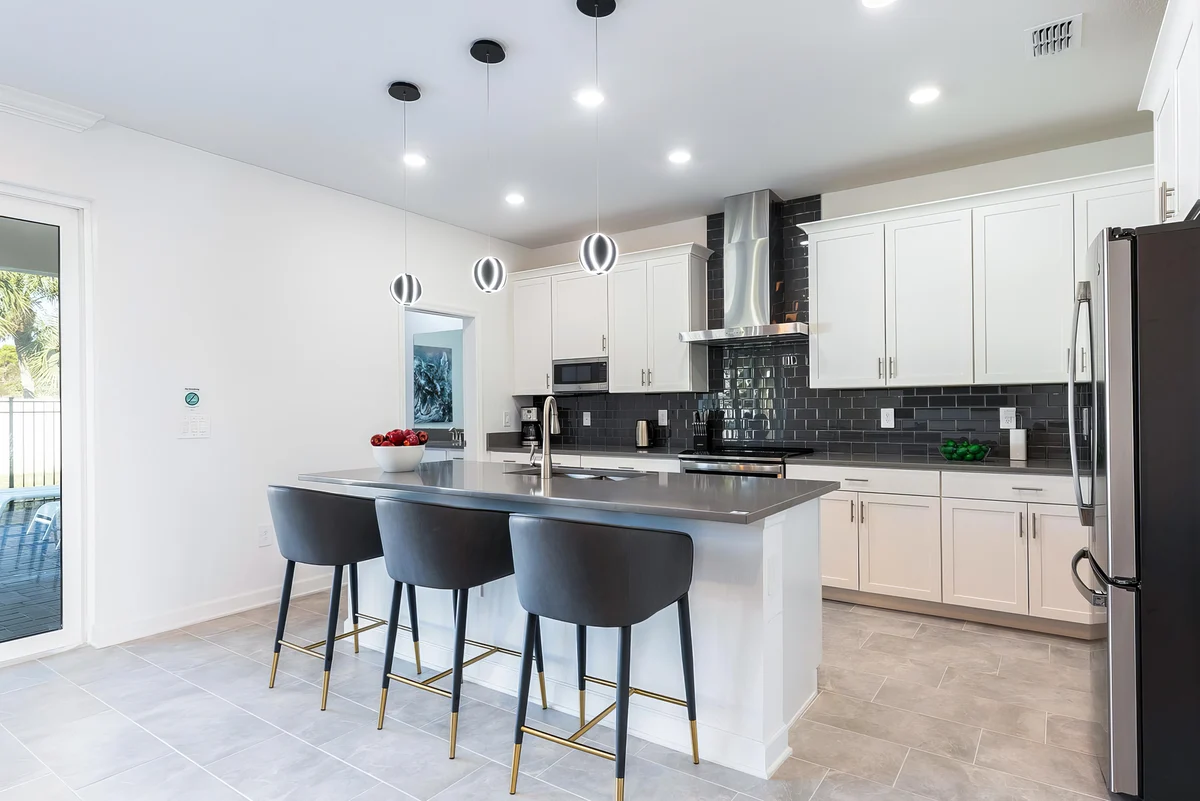 Kitchen image 1
