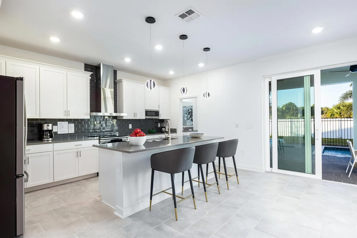 Kitchen image 1