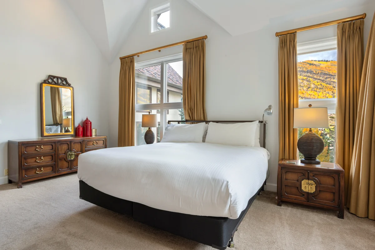 Bedroom 1 image 1