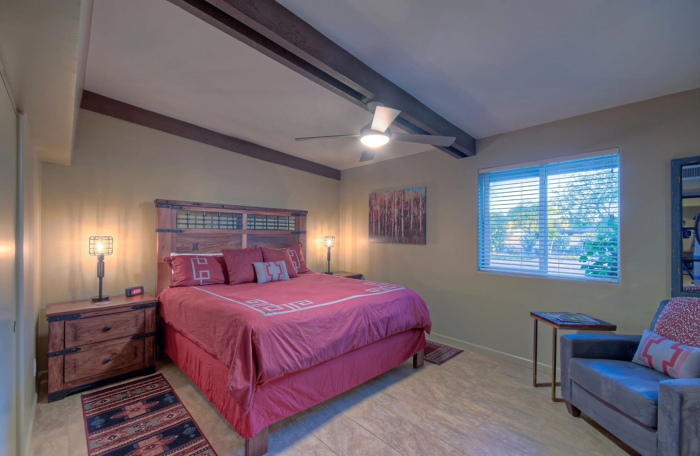 Home in Scottsdale property photo 4