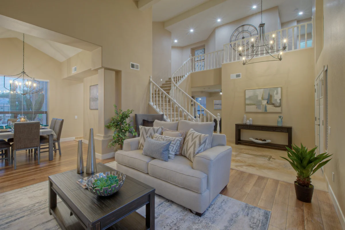 Home in Gilbert property photo 4
