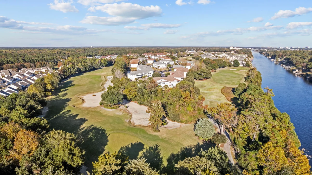 Relaxing Haven Retreat: 2 Bedroom Condo with Golf Course Views #44