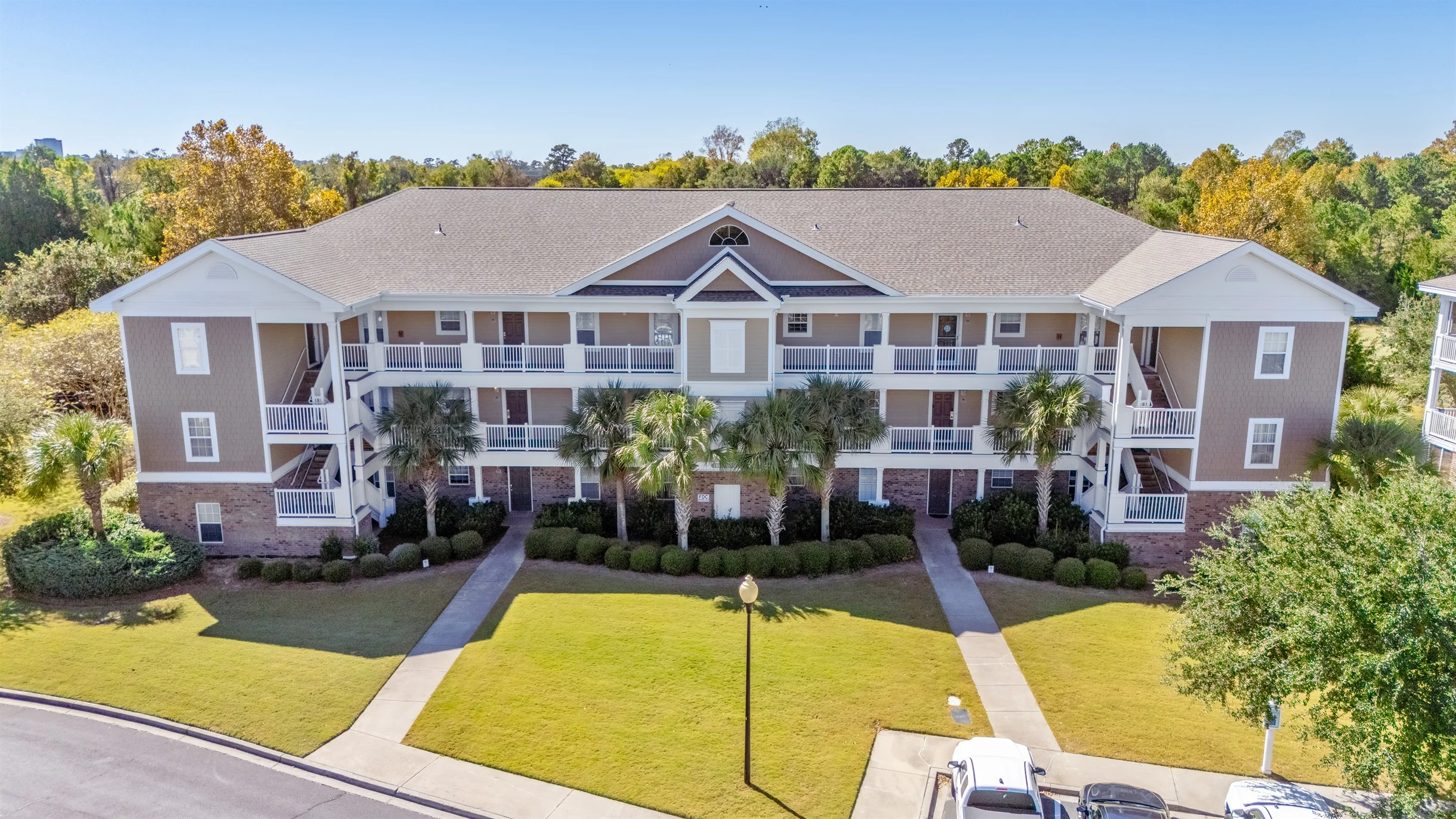 Relaxing Haven Retreat: 2 Bedroom Condo with Golf Course Views #17