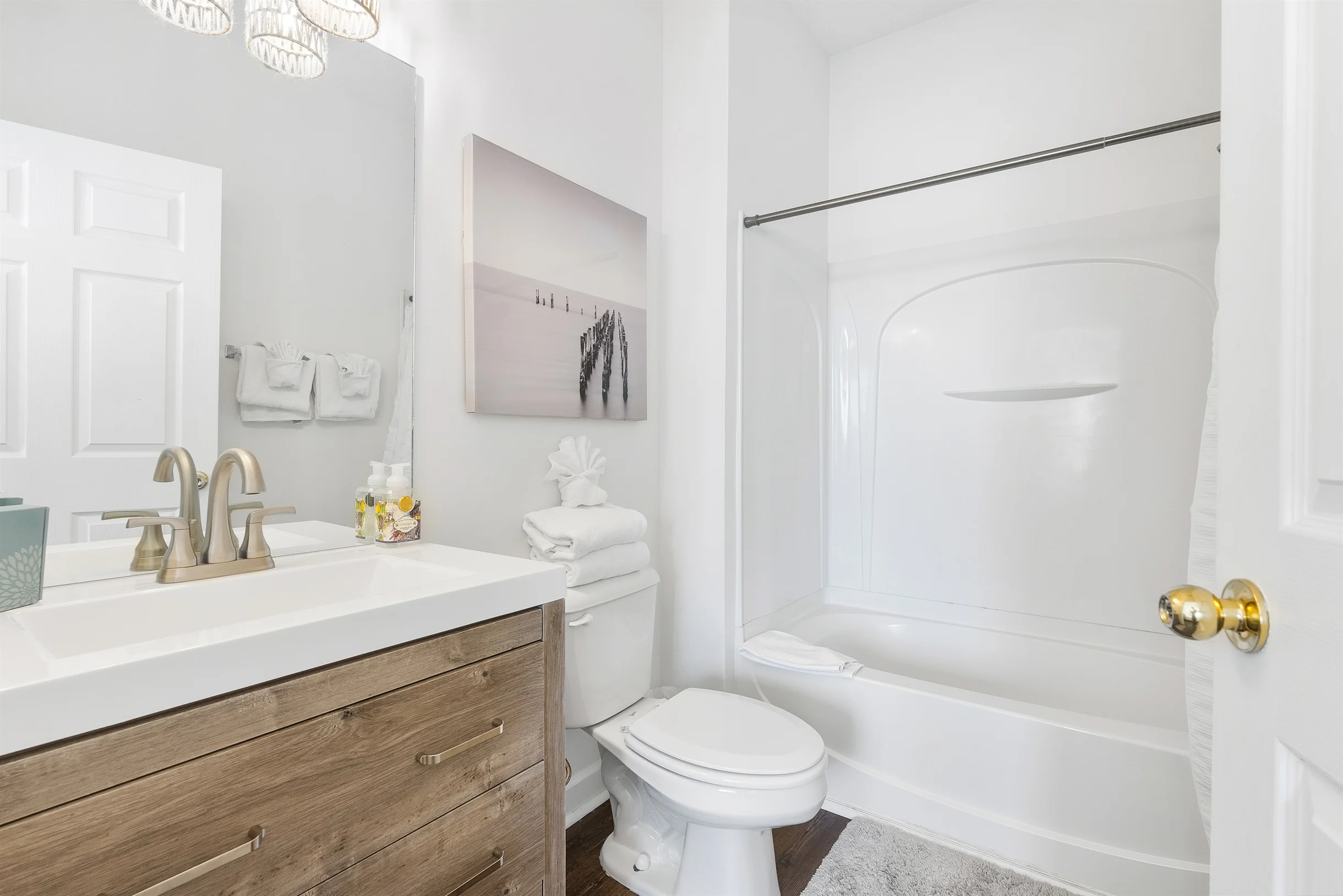 Relaxing Haven Retreat: 2 Bedroom Condo with Golf Course Views #10