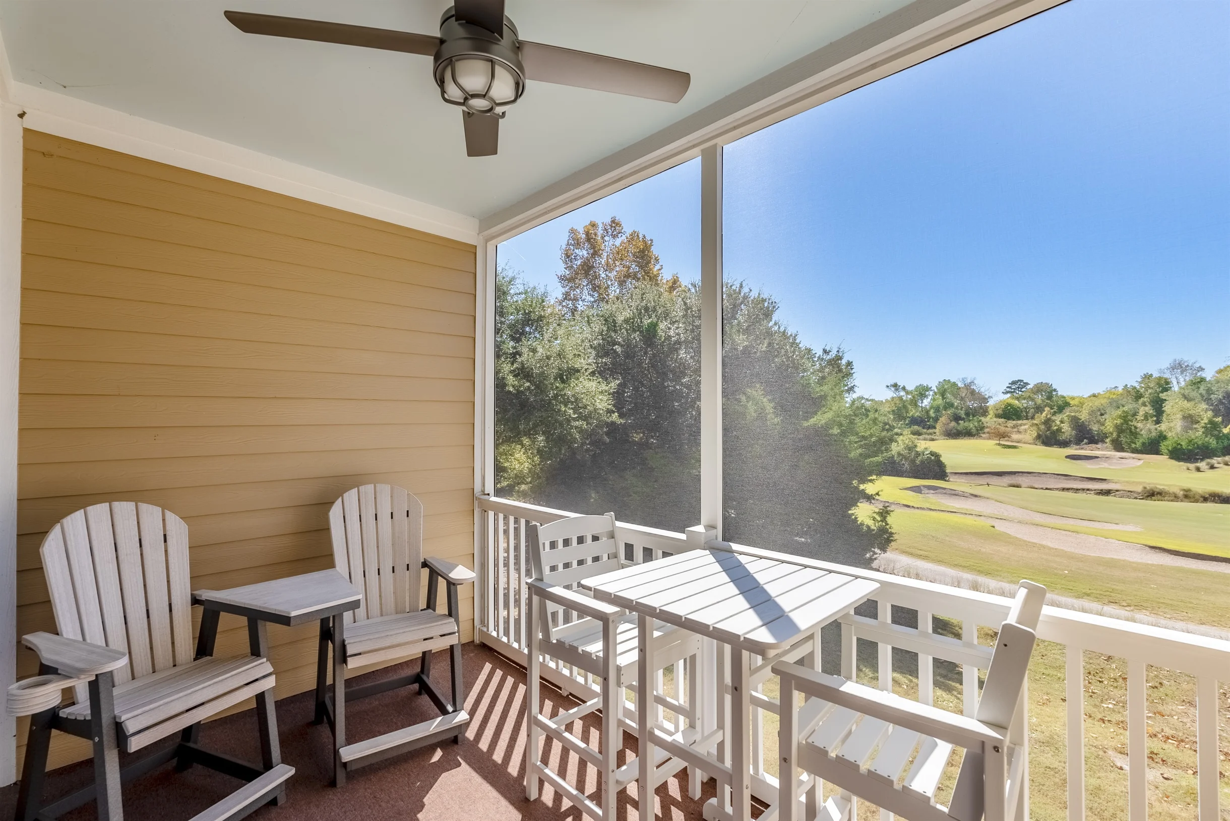 Relaxing Haven Retreat: 2 Bedroom Condo with Golf Course Views #48
