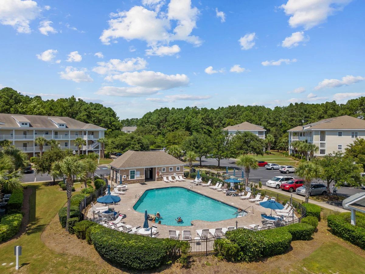 Relaxing Haven Retreat: 2 Bedroom Condo with Golf Course Views #43