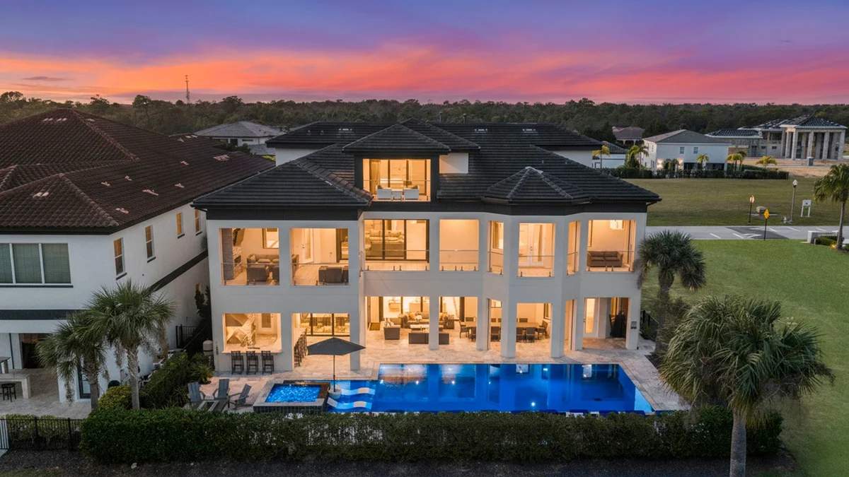 W313E - The Epic Portal Mansion #92