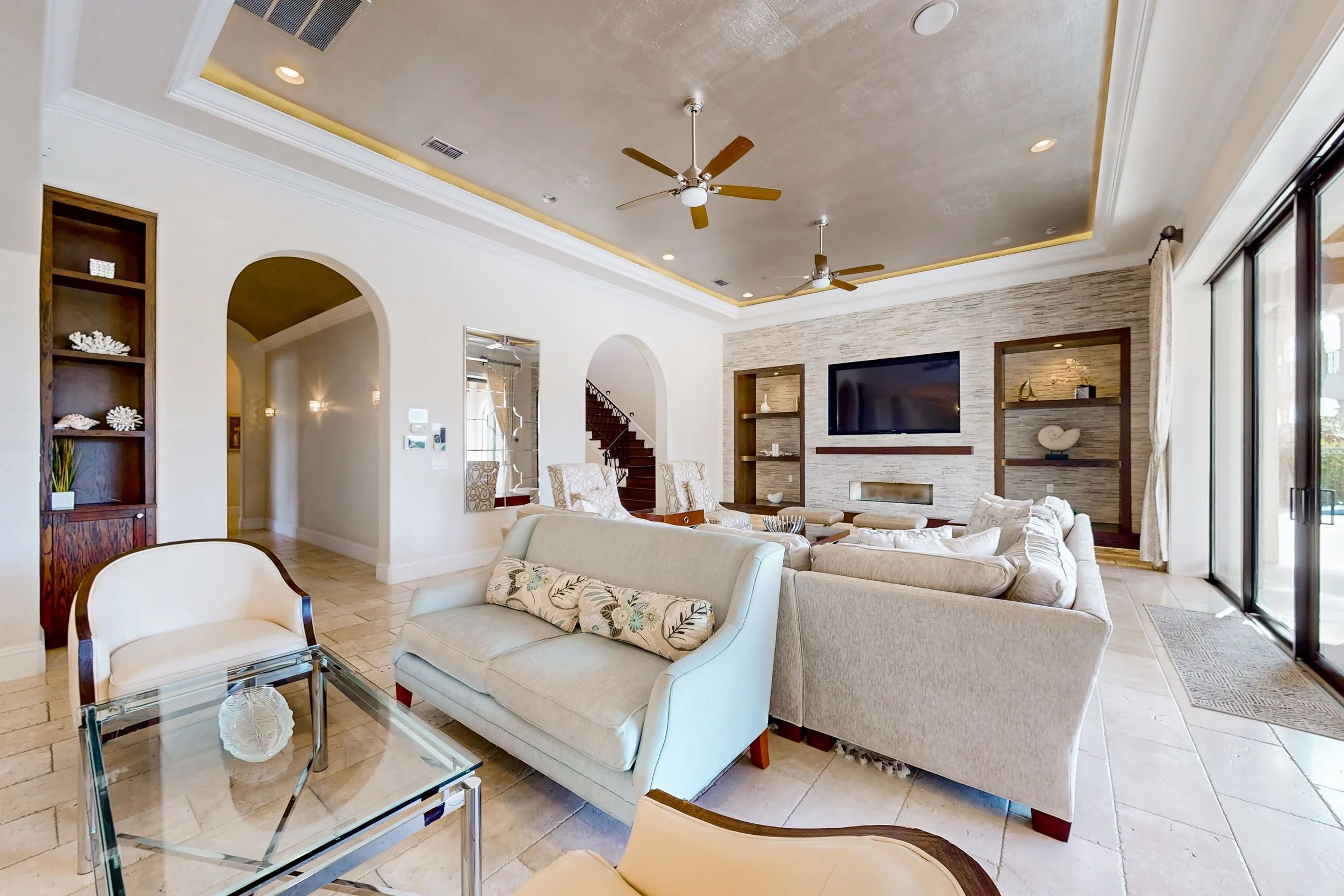 Wander Reunion Estate #70