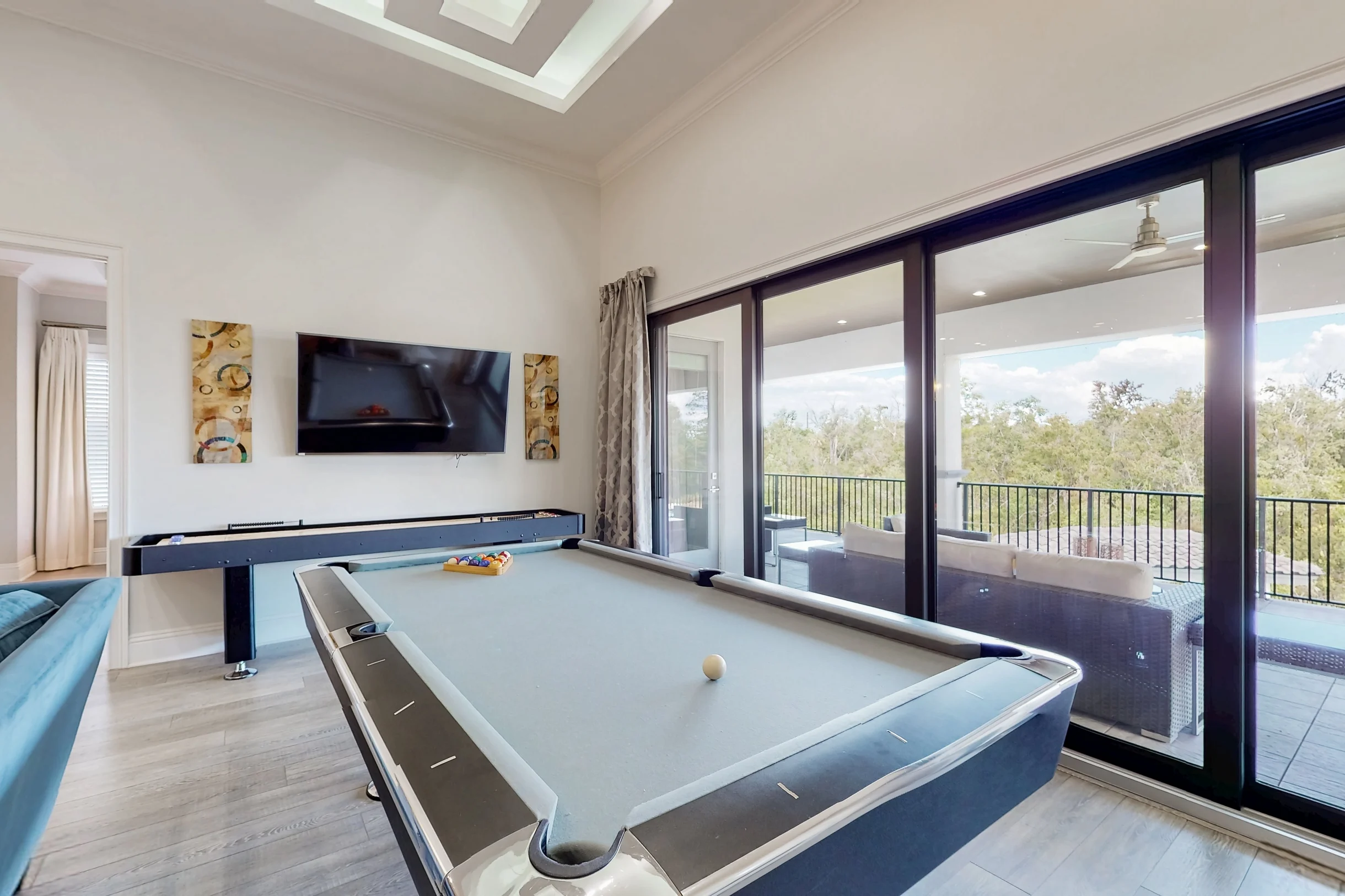 W301E - The Stunning Sanctuary #74