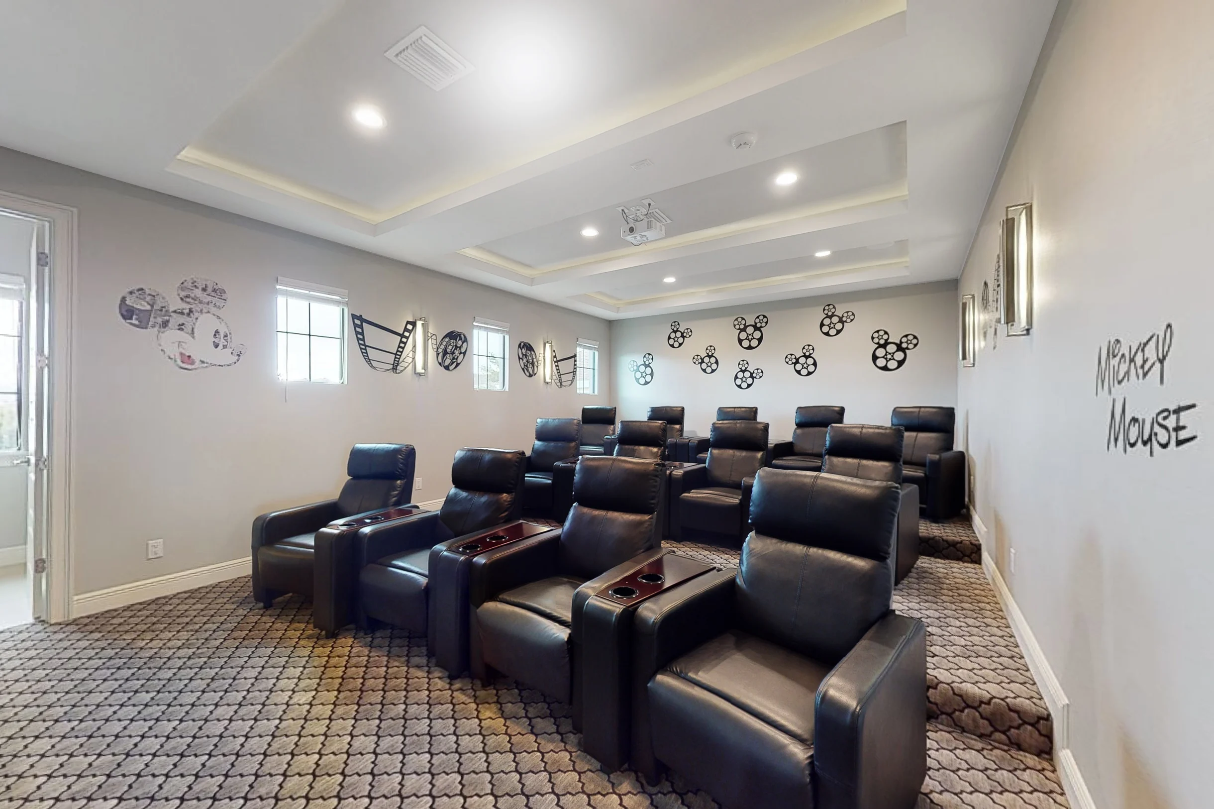 W376E - The Lively Upscale Abode #29