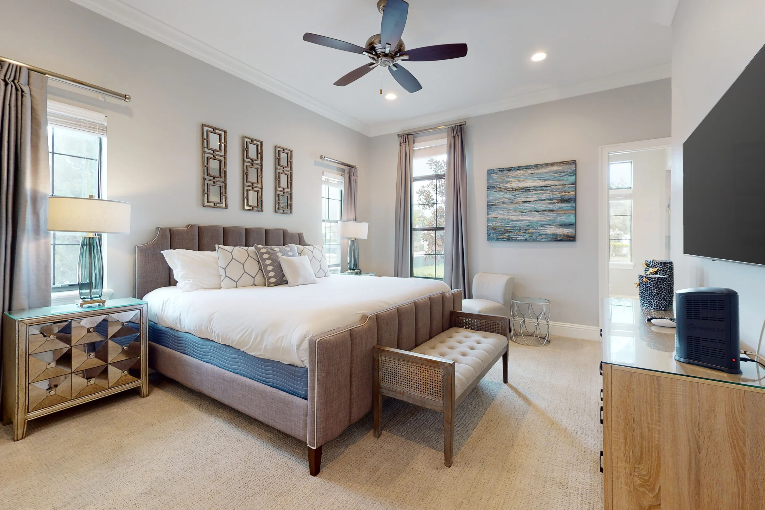 W376E - The Lively Upscale Abode #10
