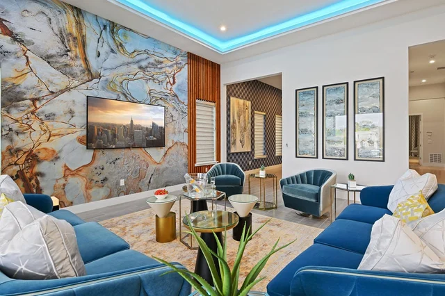 BD003E - The Stunning Bear's Den Estate #100