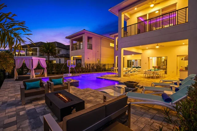 BD003E - The Stunning Bear's Den Estate #93