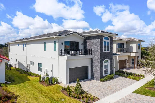 BD003E - The Stunning Bear's Den Estate #64