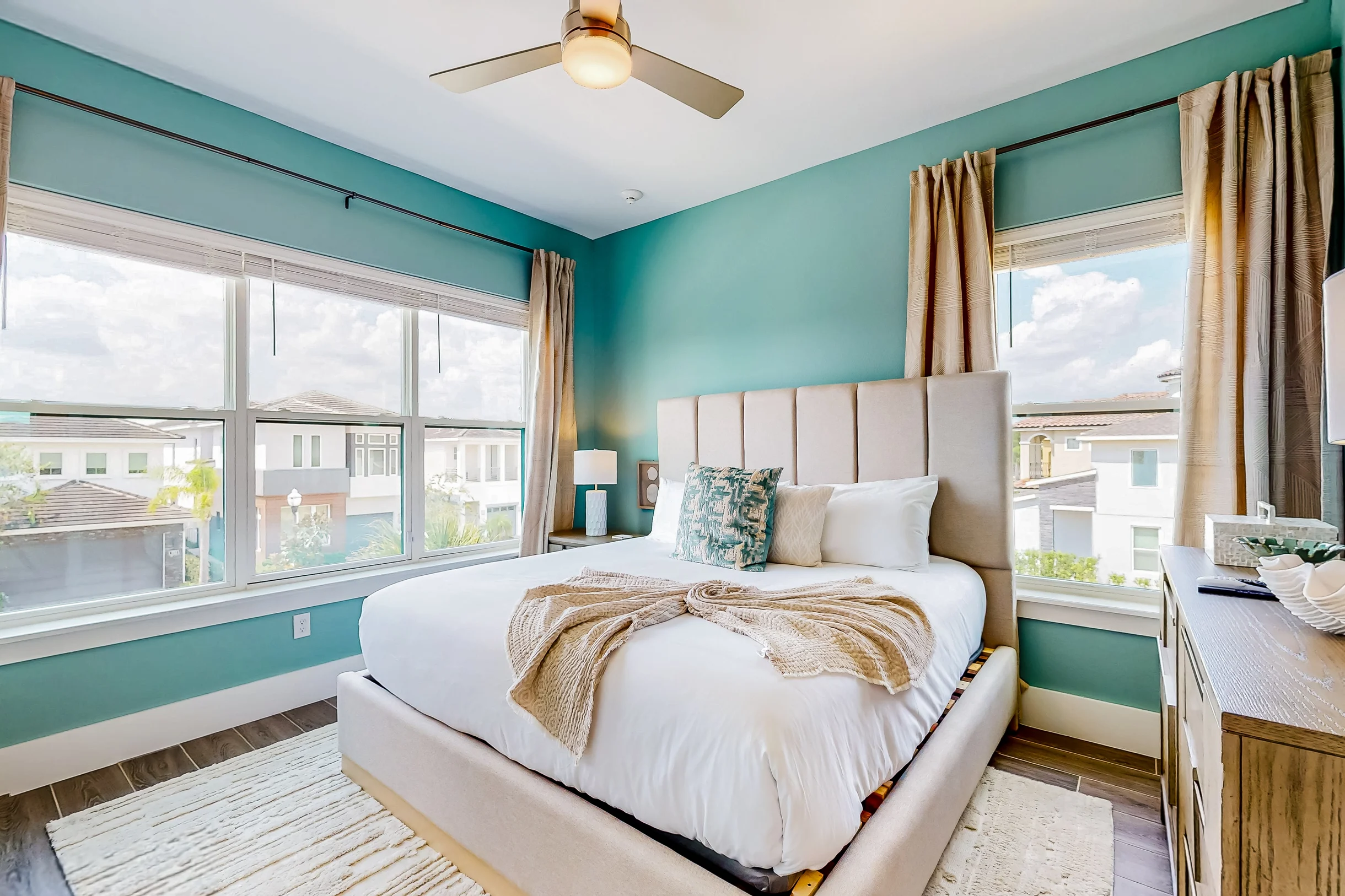 W415E - The Modern Chic Mansion #31