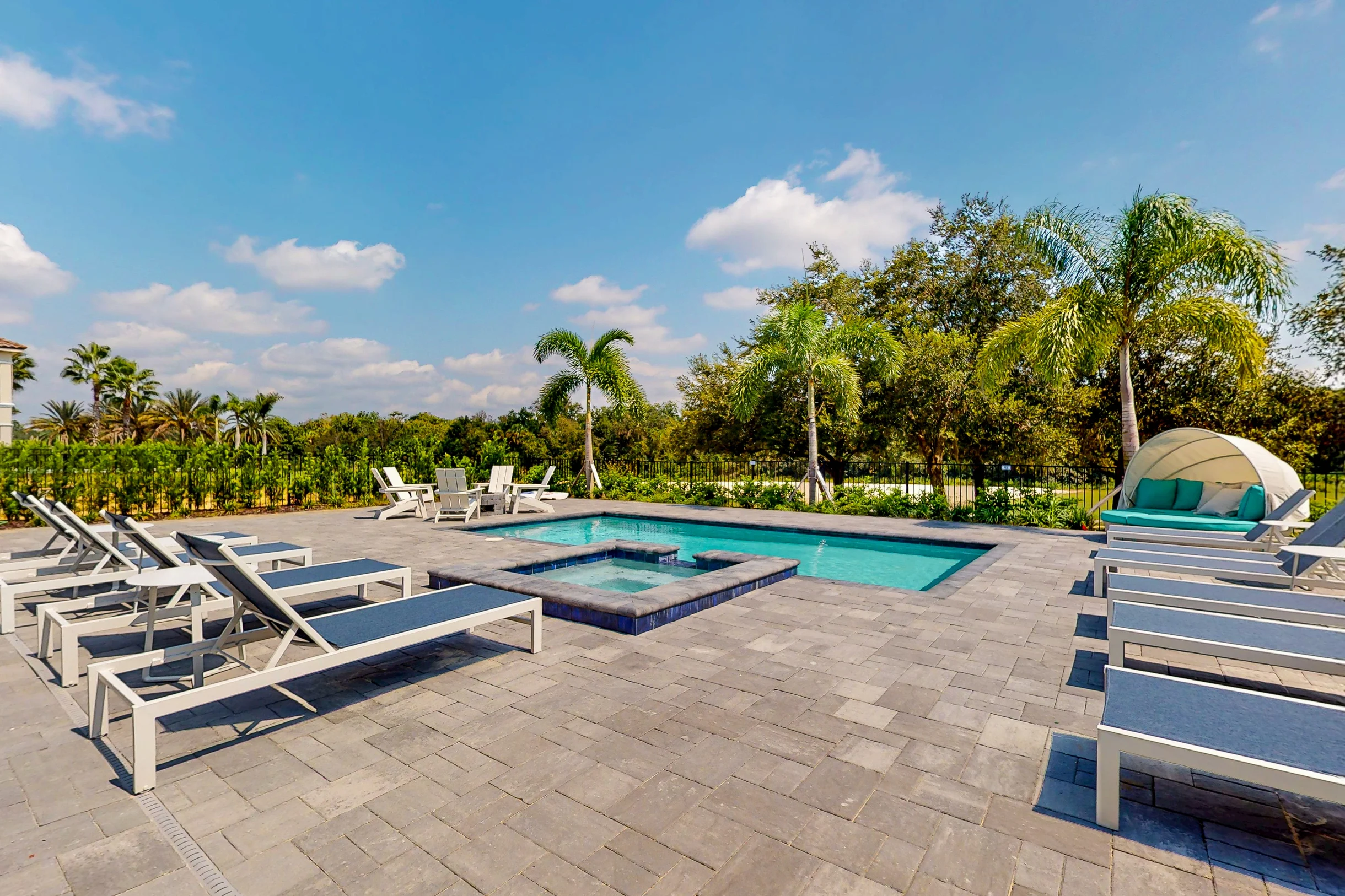W415E - The Modern Chic Mansion #67