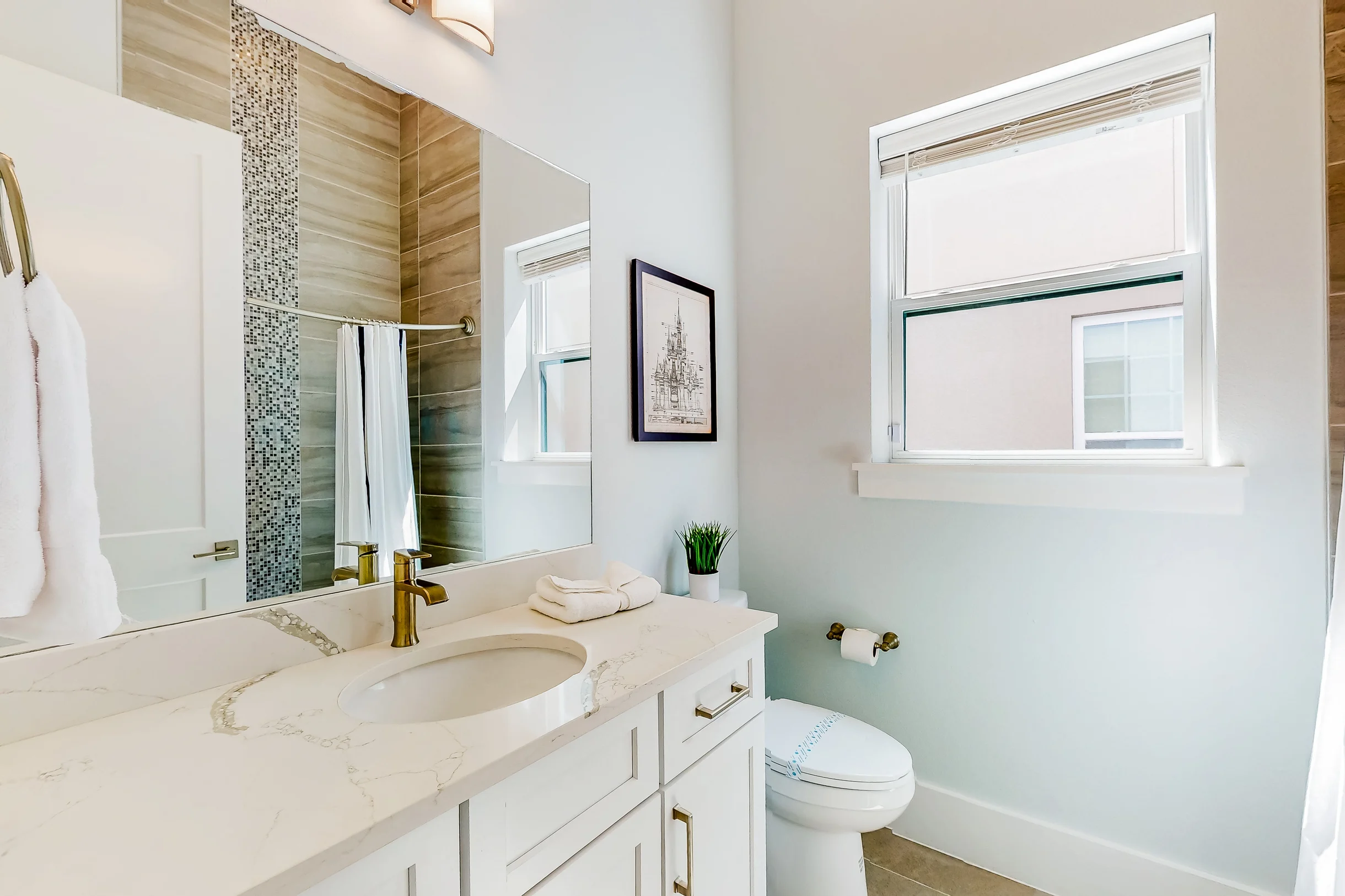 W415E - The Modern Chic Mansion #76