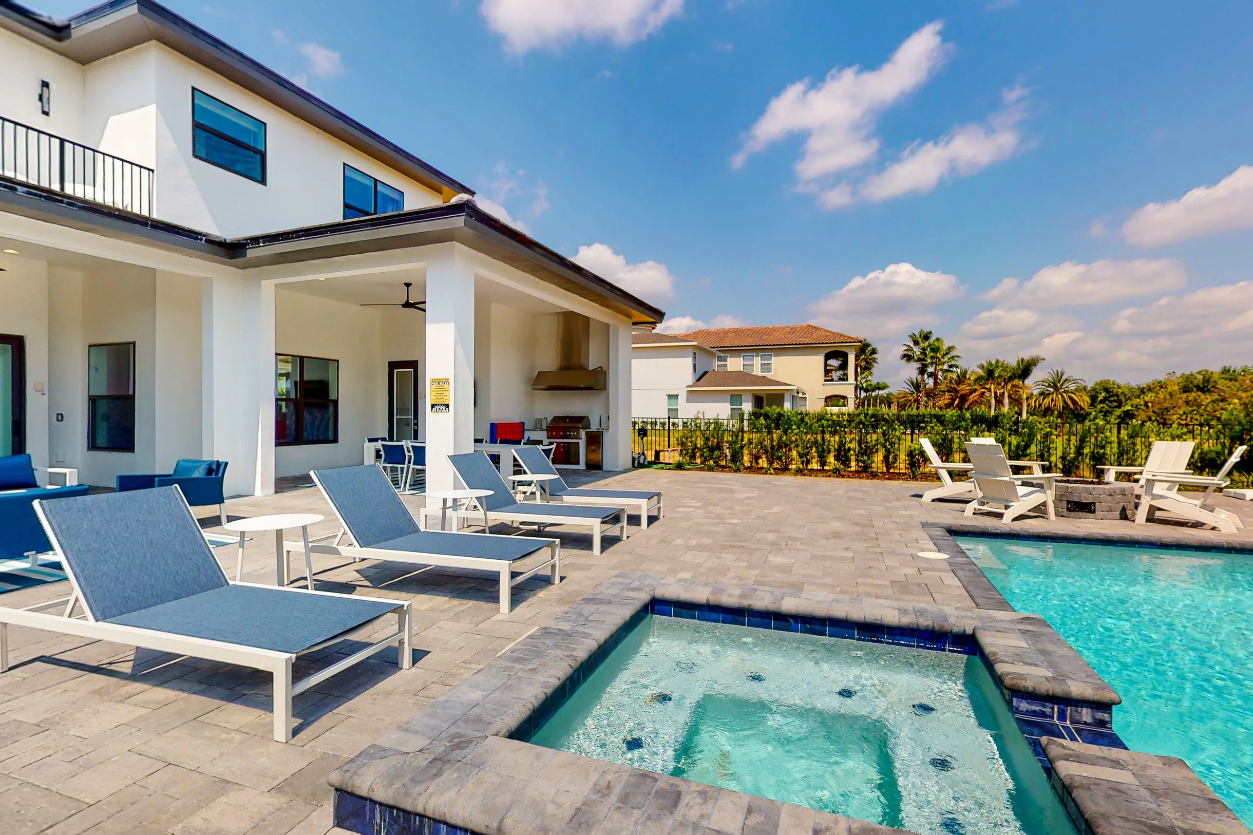 W415E - The Modern Chic Mansion #79