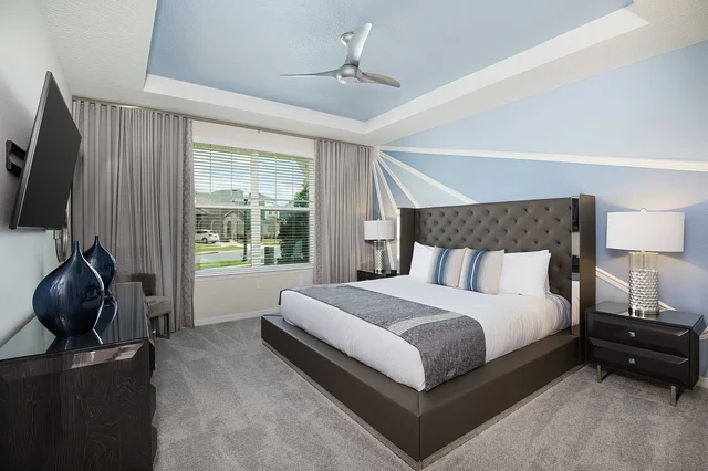 Bedroom 1 image 1