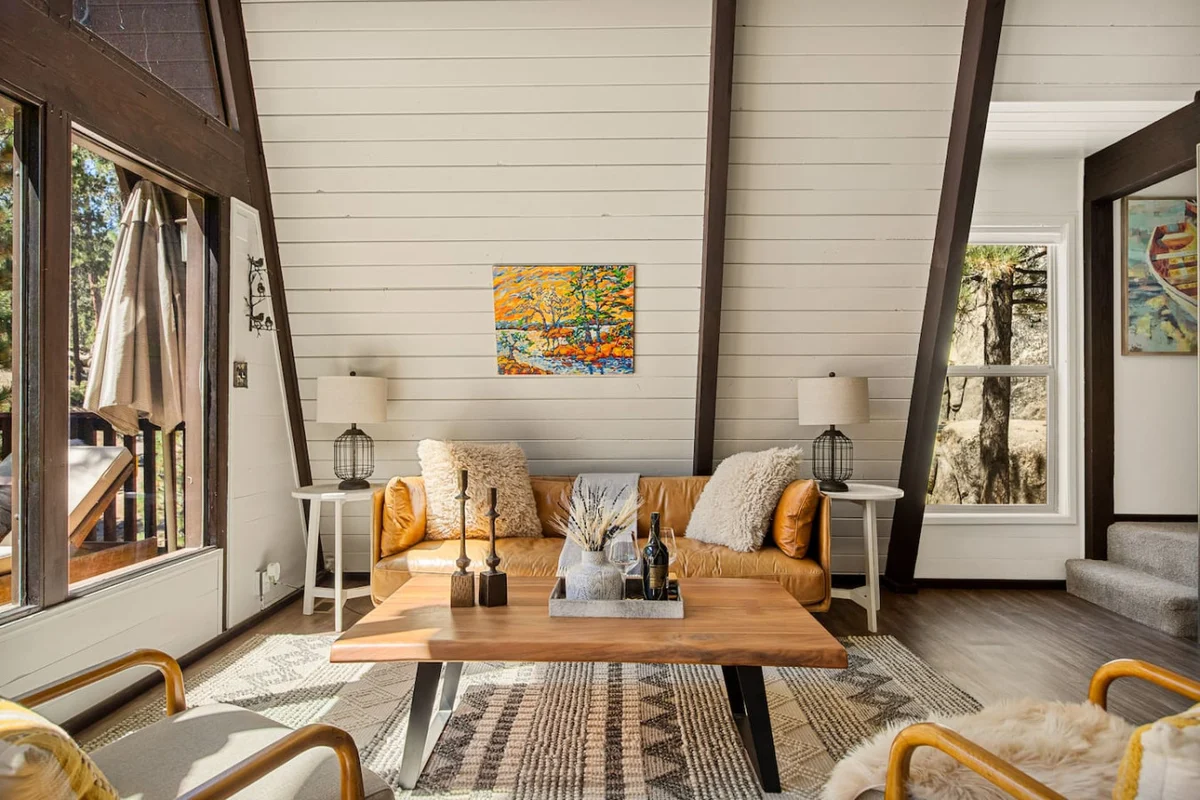 *NEW* Larks Modern Nest | Near Lake, Spa & Arcade #74