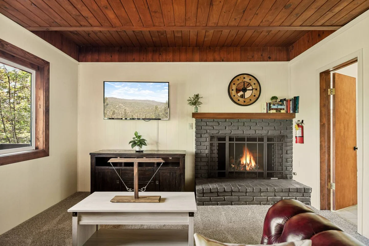 *NEW* 3BR Mountain Sanctuary w Foosball & Epic Views #40