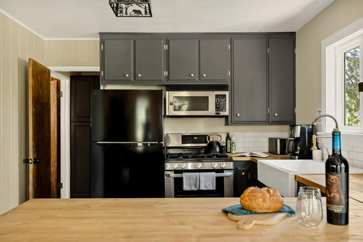 *NEW* 3BR Mountain Sanctuary w Foosball & Epic Views #71
