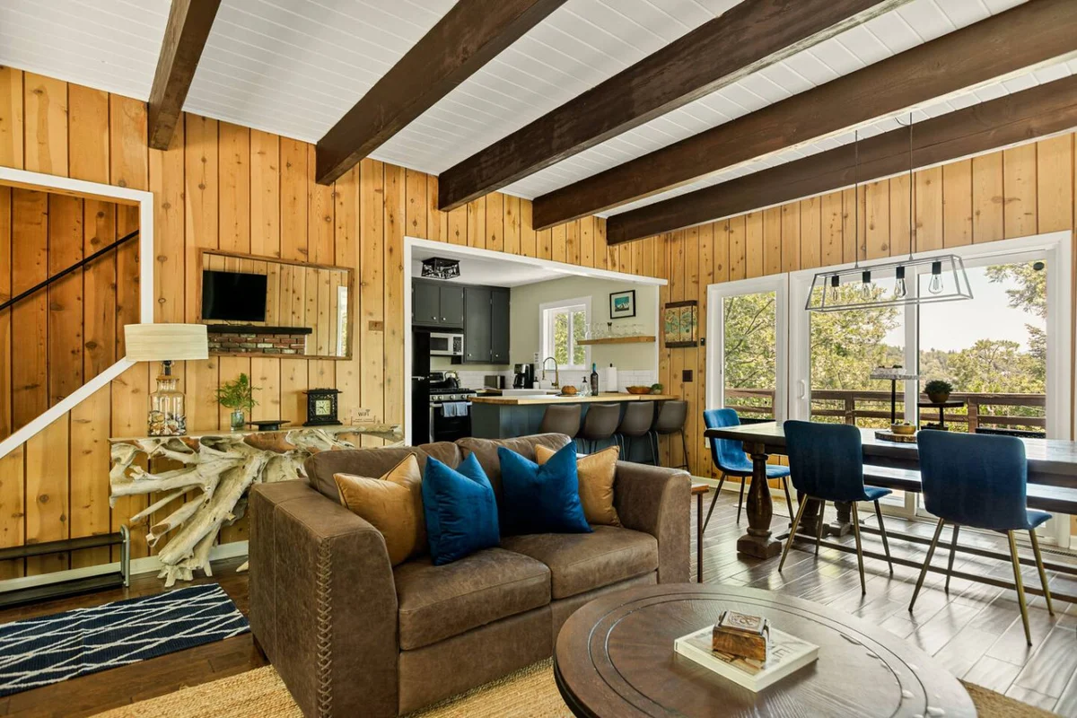 *NEW* 3BR Mountain Sanctuary w Foosball & Epic Views #47