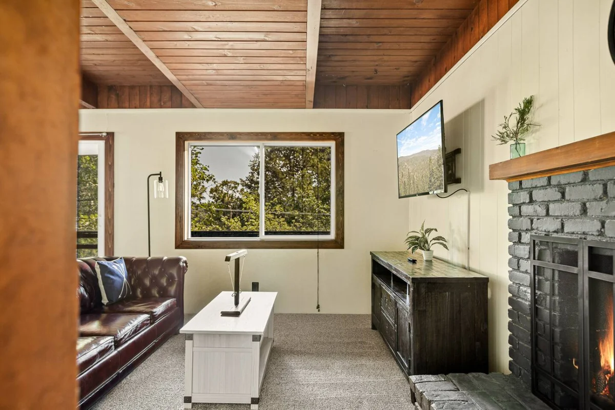 *NEW* 3BR Mountain Sanctuary w Foosball & Epic Views #53