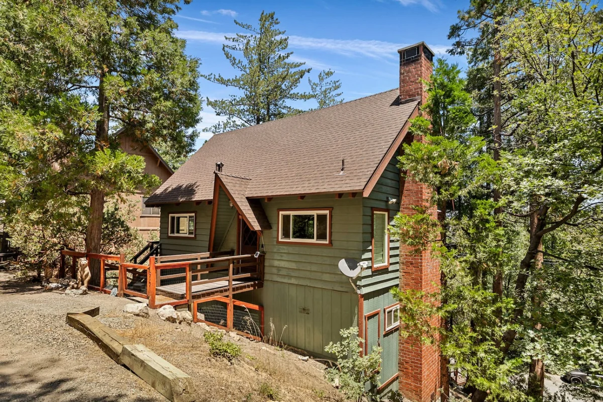 *NEW* 3BR Mountain Sanctuary w Foosball & Epic Views #60