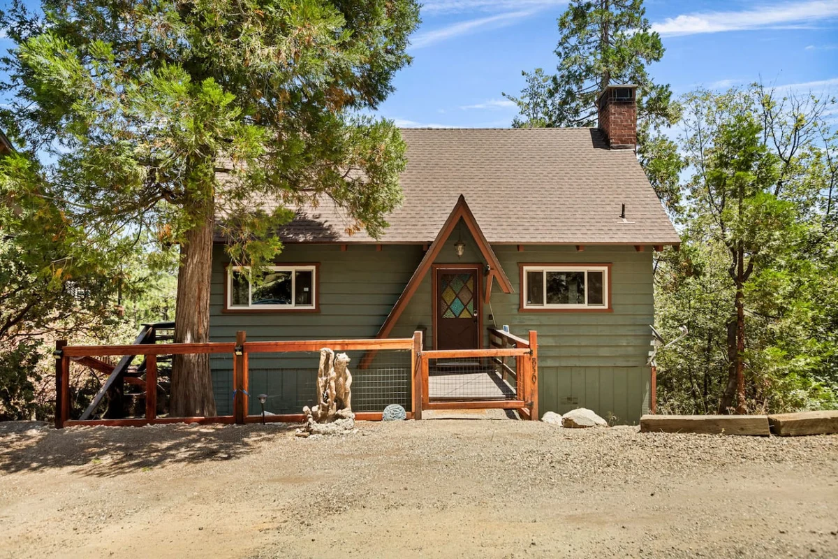 *NEW* 3BR Mountain Sanctuary w Foosball & Epic Views #46