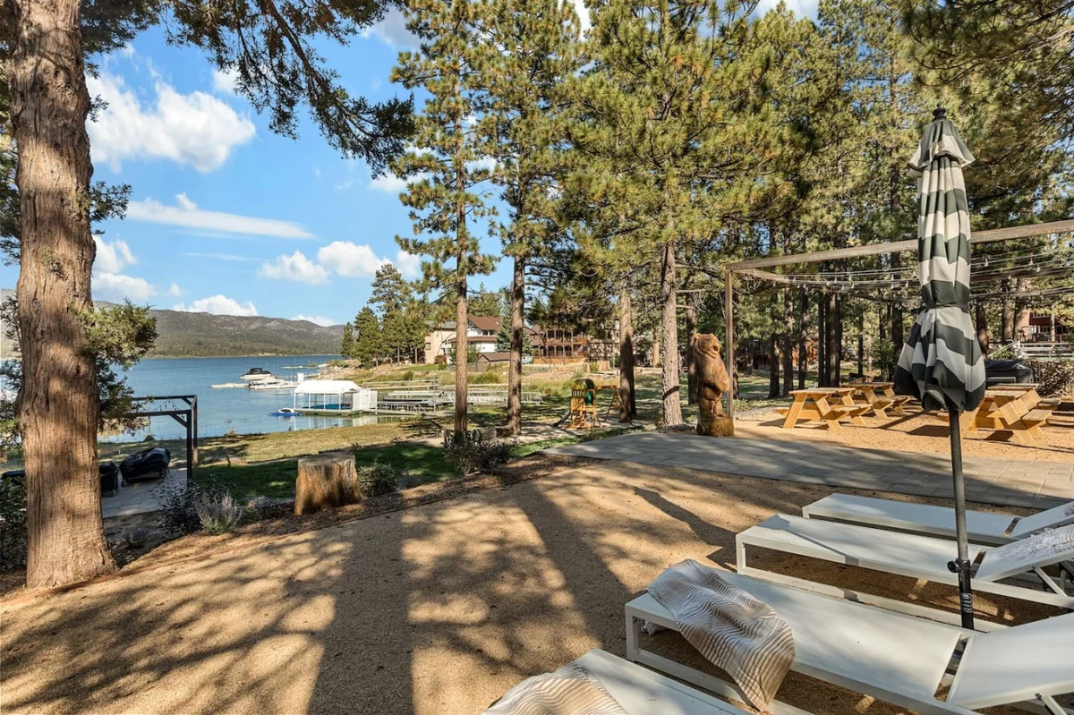 Luxury Lakefront Escape w Firepit and Private Dock #43