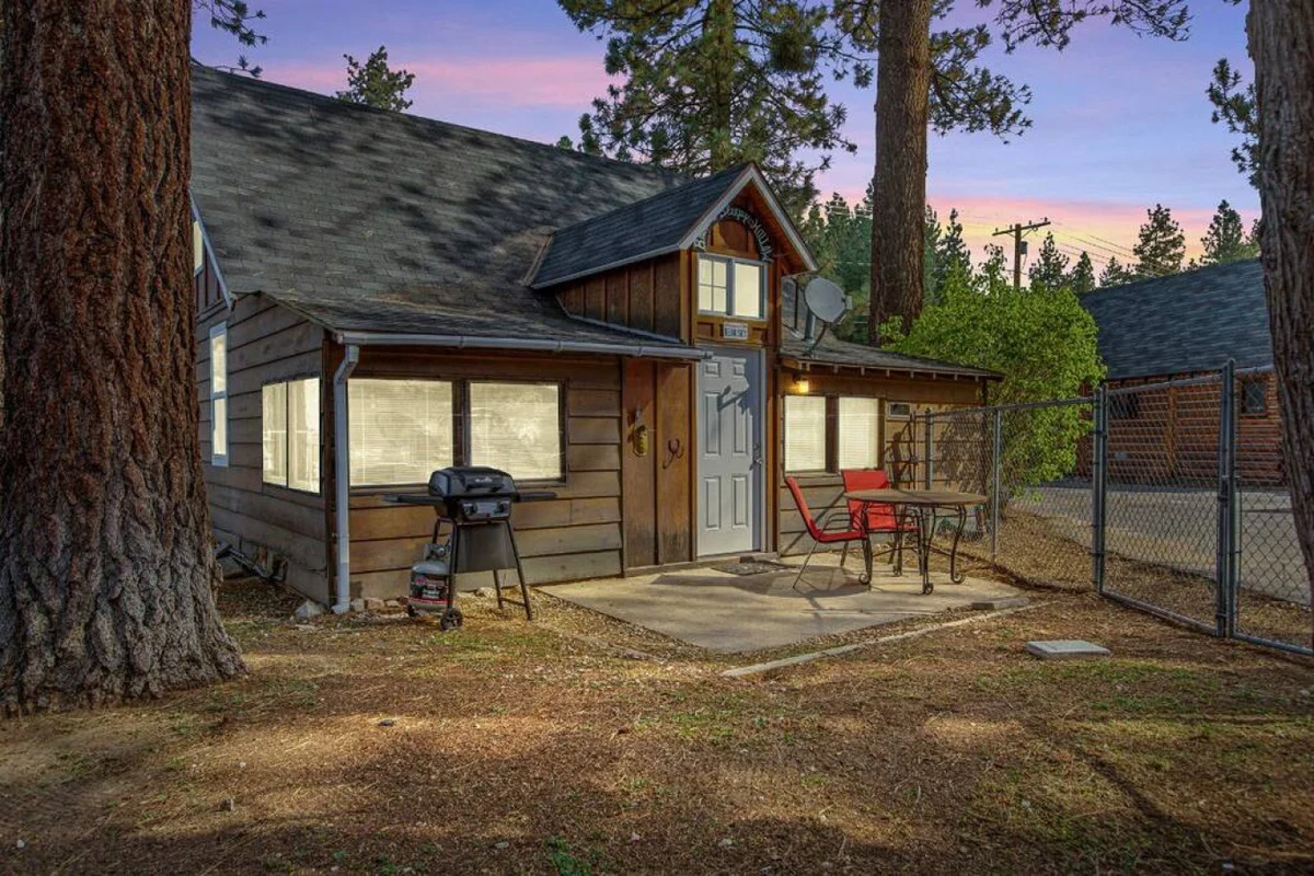 Cozy Chic 2BR Bear Sky Cabin & Easy Parking #17