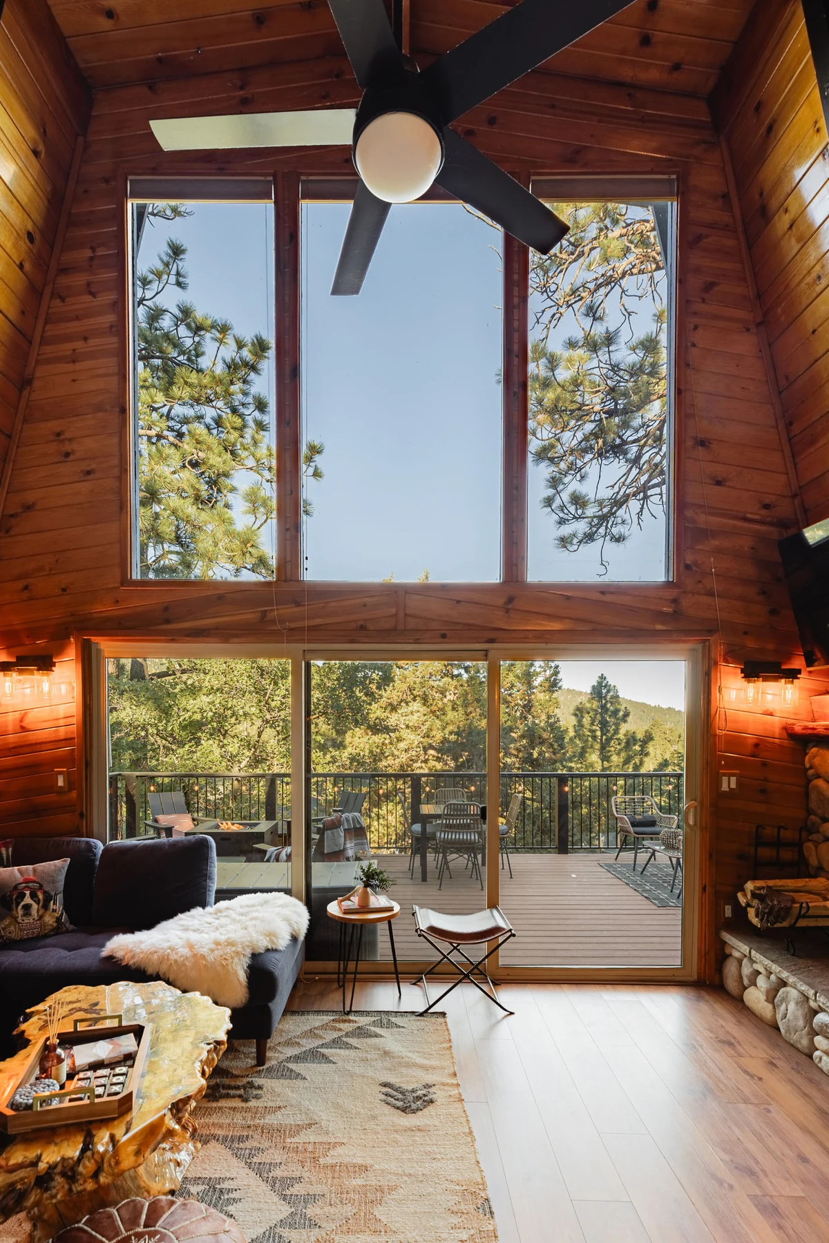 Cozy A-Frame vibes w. Lake & Ski views, AC #38