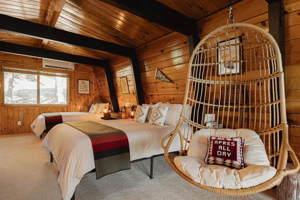 Cozy A-Frame vibes w. Lake & Ski views, AC #41