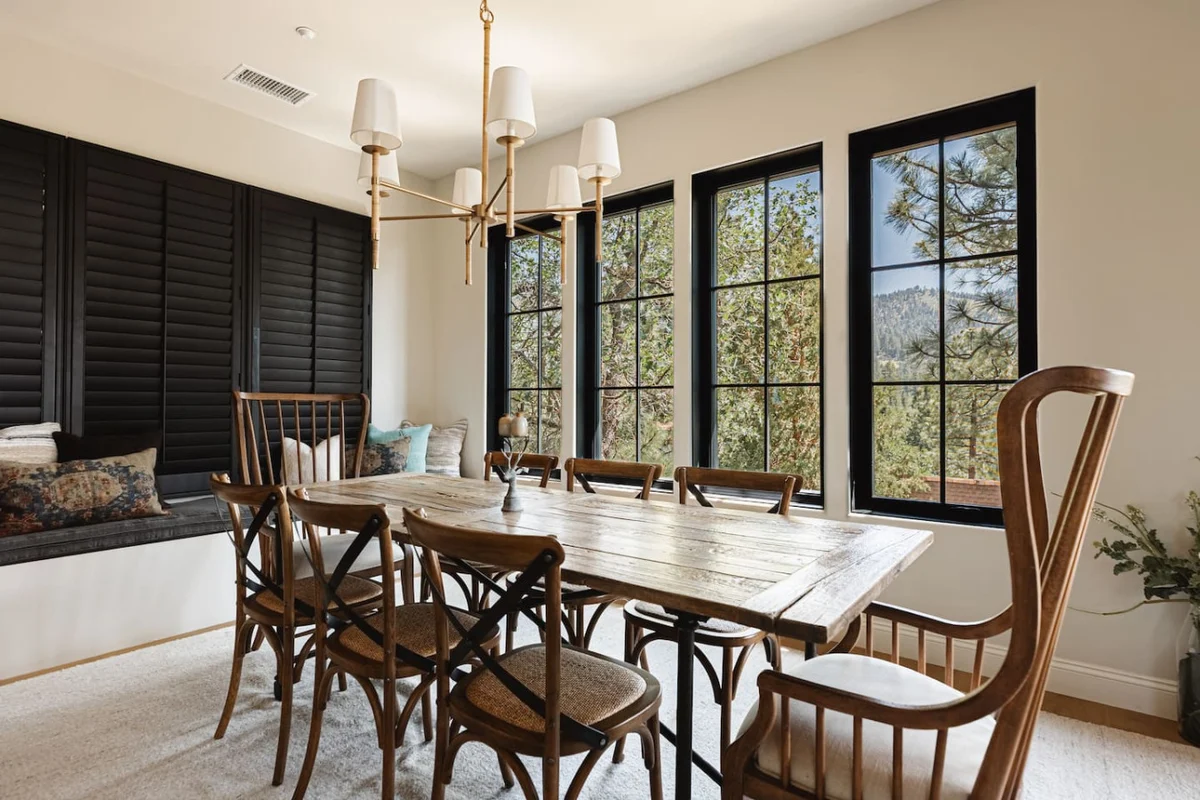 Custom Lux Cabin, Lake Views, Spa & Game Room #63