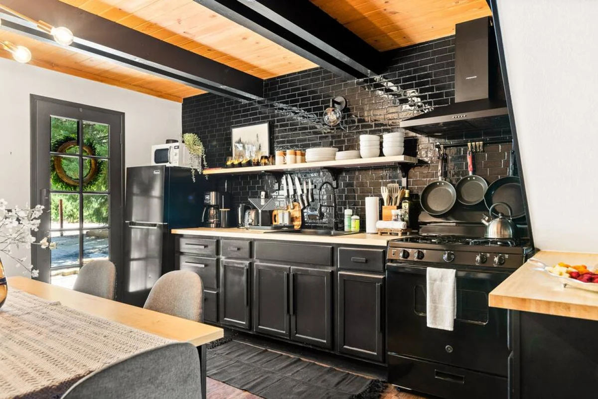 2BR Mid Century Retreat • EV, Hot Tub, BBQ #74