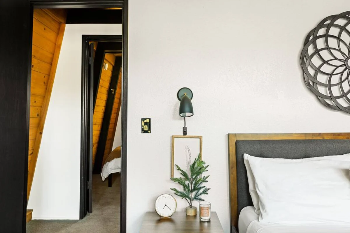 2BR Mid Century Retreat • EV, Hot Tub, BBQ #82