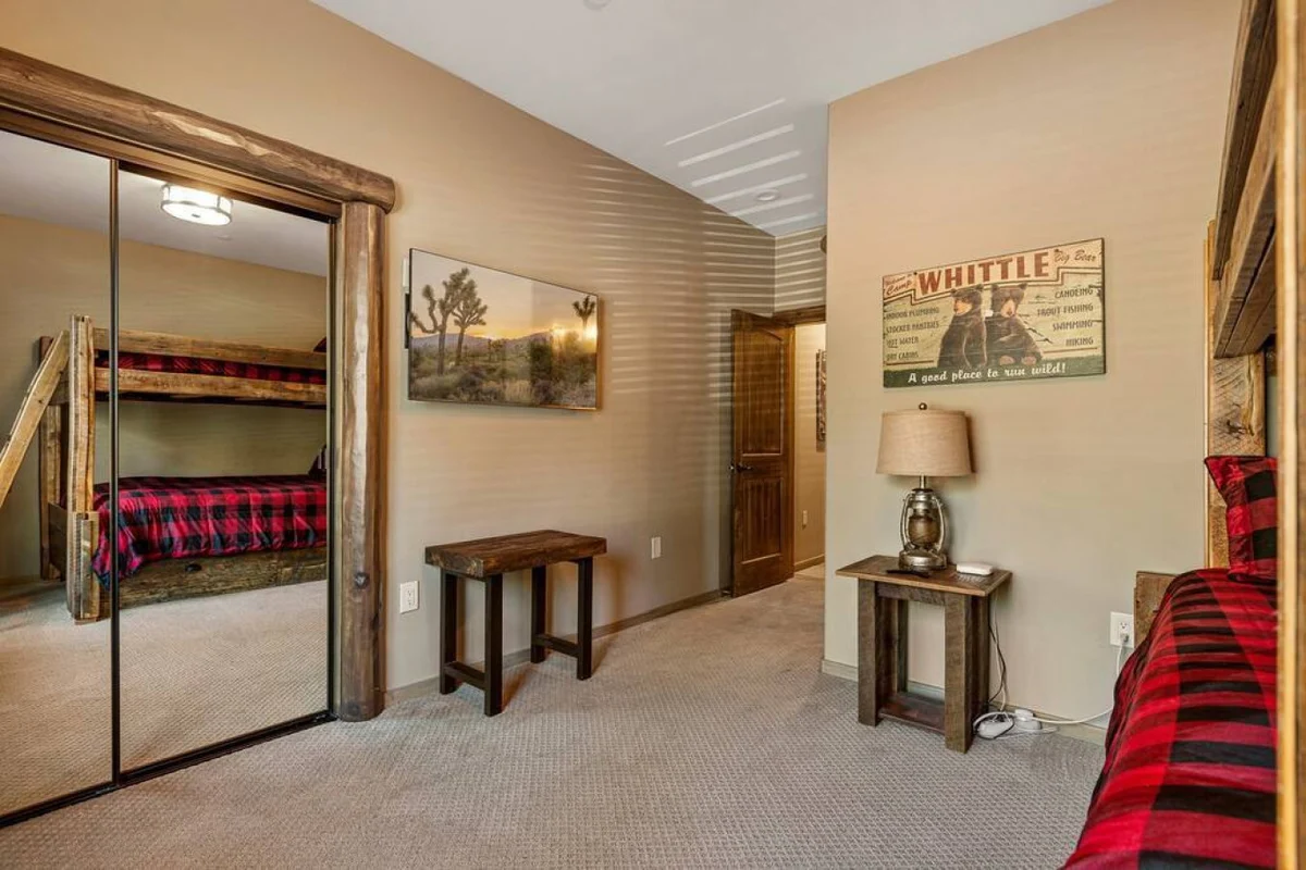 Eagle Creek Hot Tub, Game Room, Private Sled Hill #83